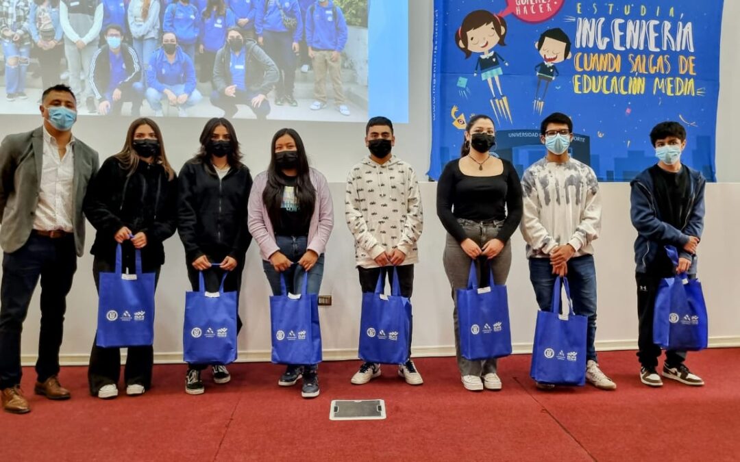 Reconocen a estudiantes del Programa Enlace Escolar Ingenierías