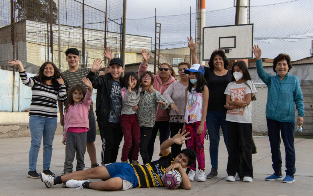 Estudiantes de educación superior implementarán mejoras junto a vecinos y vecinas de siete barrios de Antofagasta