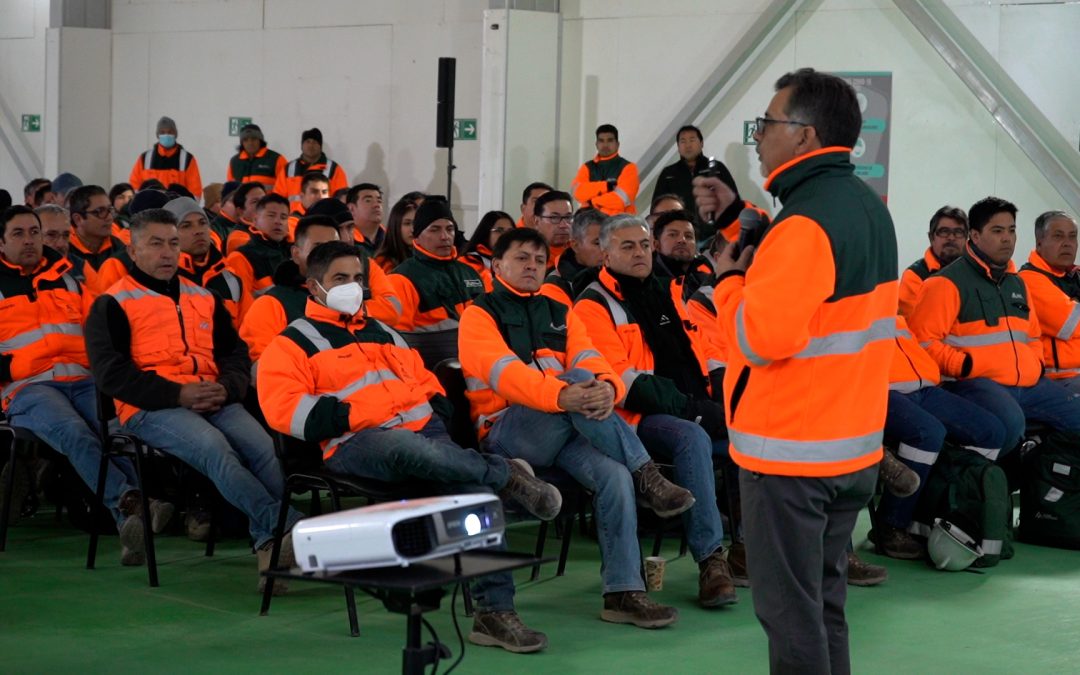 Gerente General llamó a trabajar en equipo por el futuro de la Compañía