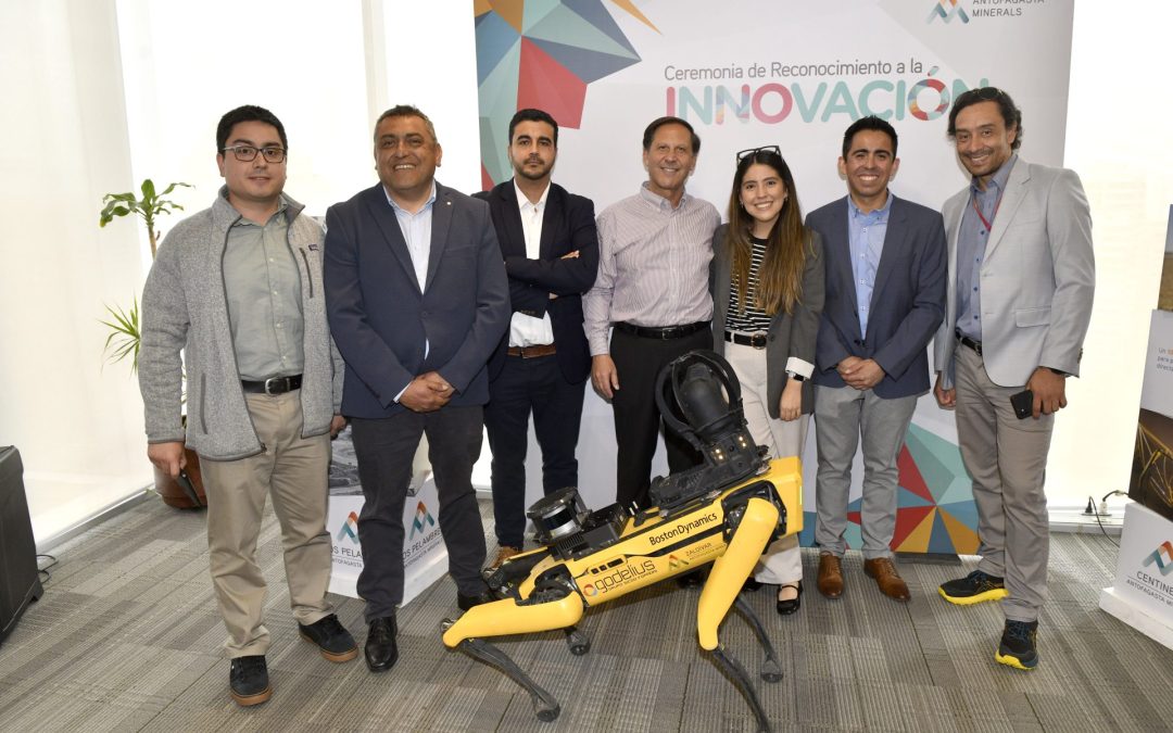 Equipo patrocinador del robot ‘Spot’ fue premiado por Antofagasta Minerals