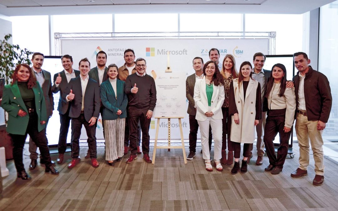 Zaldívar y Microsoft firman alianza para impulsar la automatización y el talento