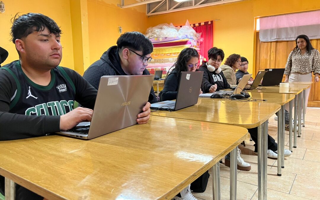 Grupo Minero capacitó a más de 350 personas durante 2024