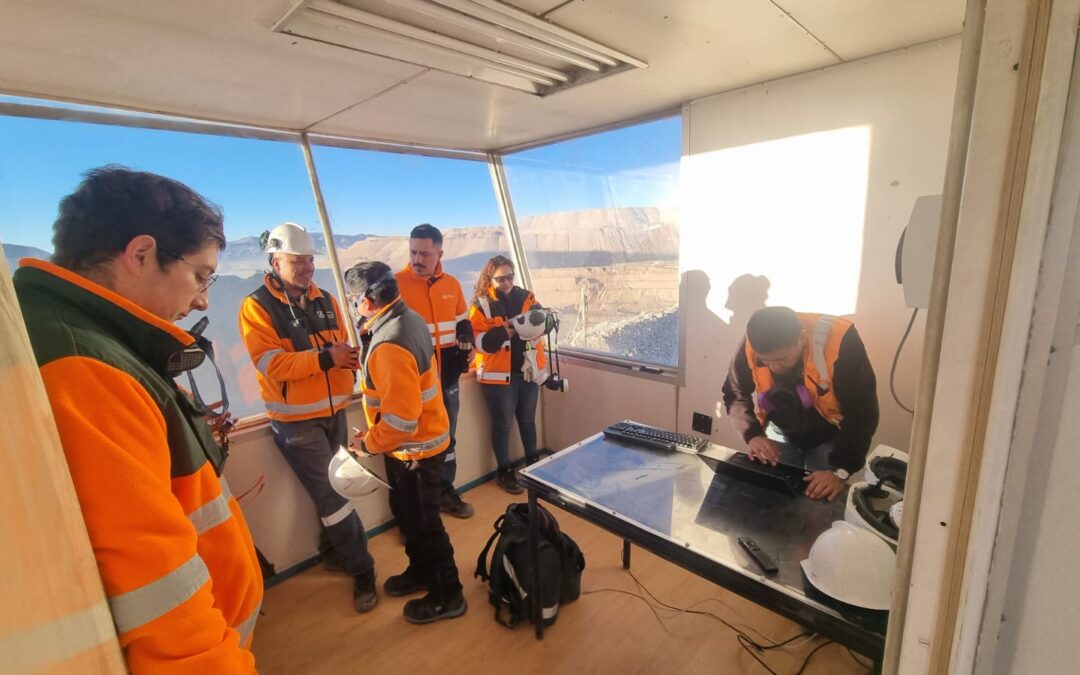 Nuevo mirador en la mina mejora condiciones de seguridad y monitoreo para el equipo