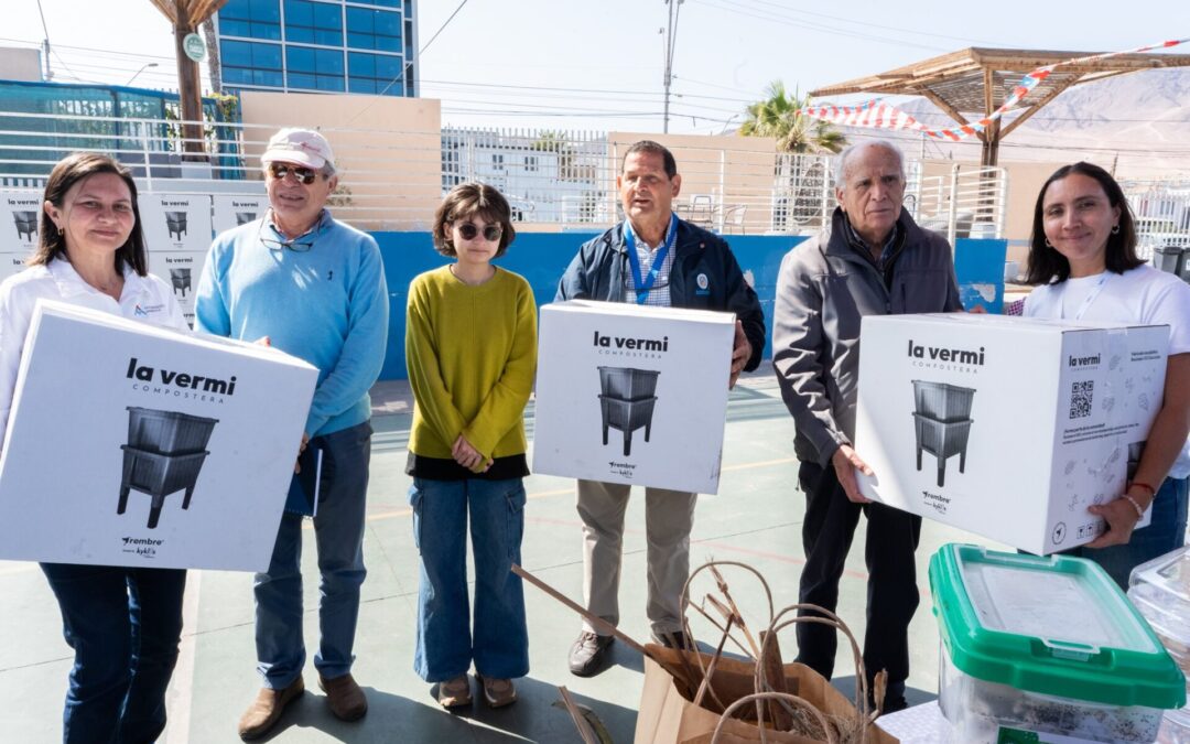 Grupo Minero entregó 150 vermicomposteras a través de programa piloto en Antofagasta